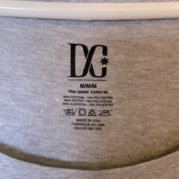 DC Shoes tshirt - Picture 4 of 5